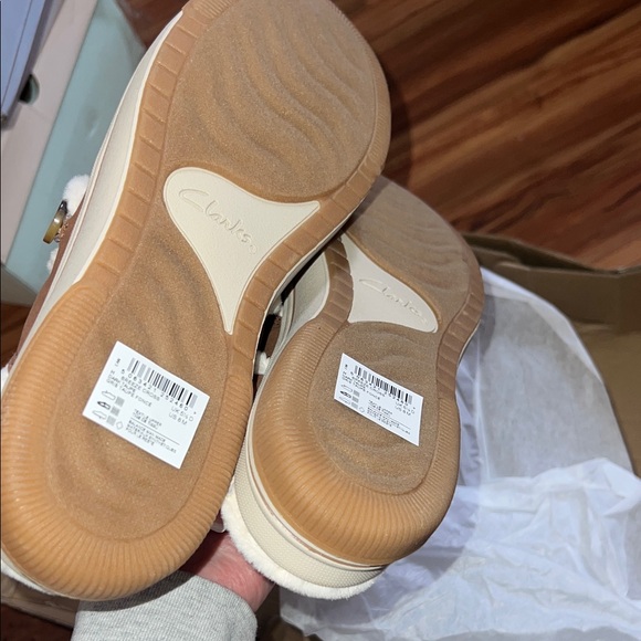 Clarks Brown Slip-On Loafers with Cream Accents - Picture 3 of 3